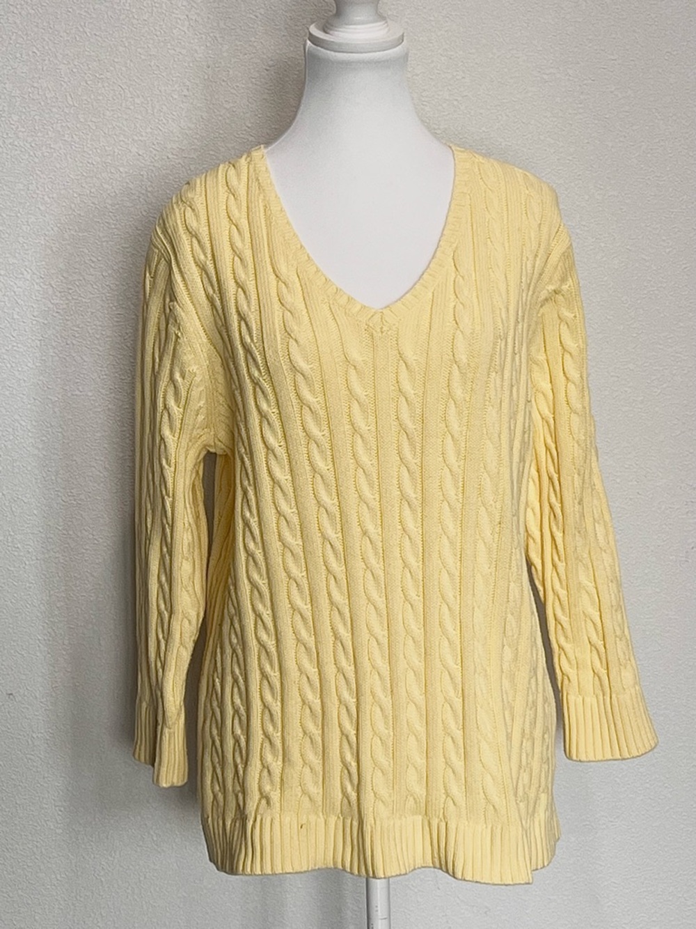 L.L. Bean Cable Knit V-Neck Sweater L | Light Yellow/100% Cotton | EUC | Preppy - Picture 8 of 8